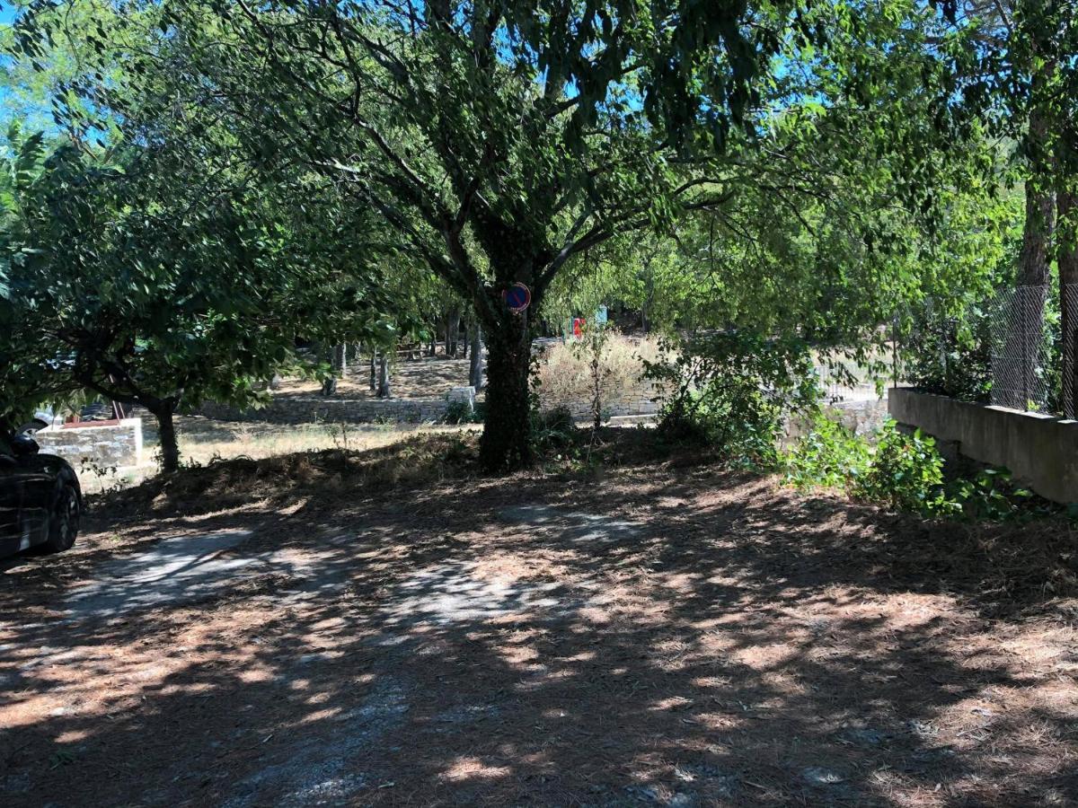 Villa Jolie Annexe Du Mas Dans Le Coeur De La Garrigue Nimoise Nimes Exterior foto