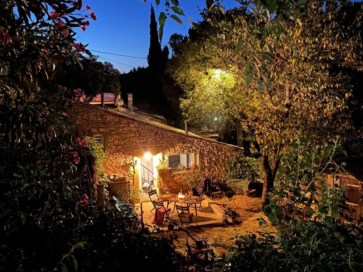 Villa Jolie Annexe Du Mas Dans Le Coeur De La Garrigue Nimoise Nimes Exterior foto