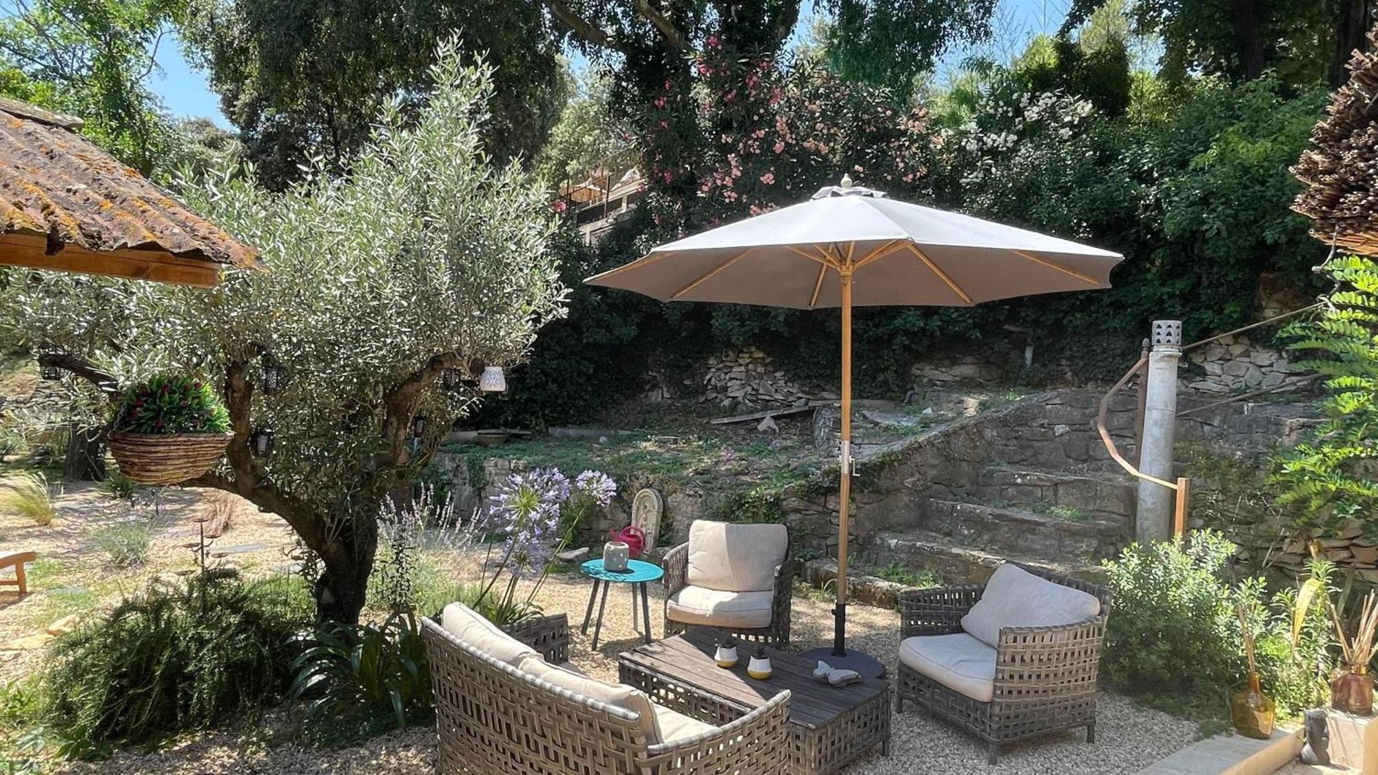 Villa Jolie Annexe Du Mas Dans Le Coeur De La Garrigue Nimoise Nimes Exterior foto