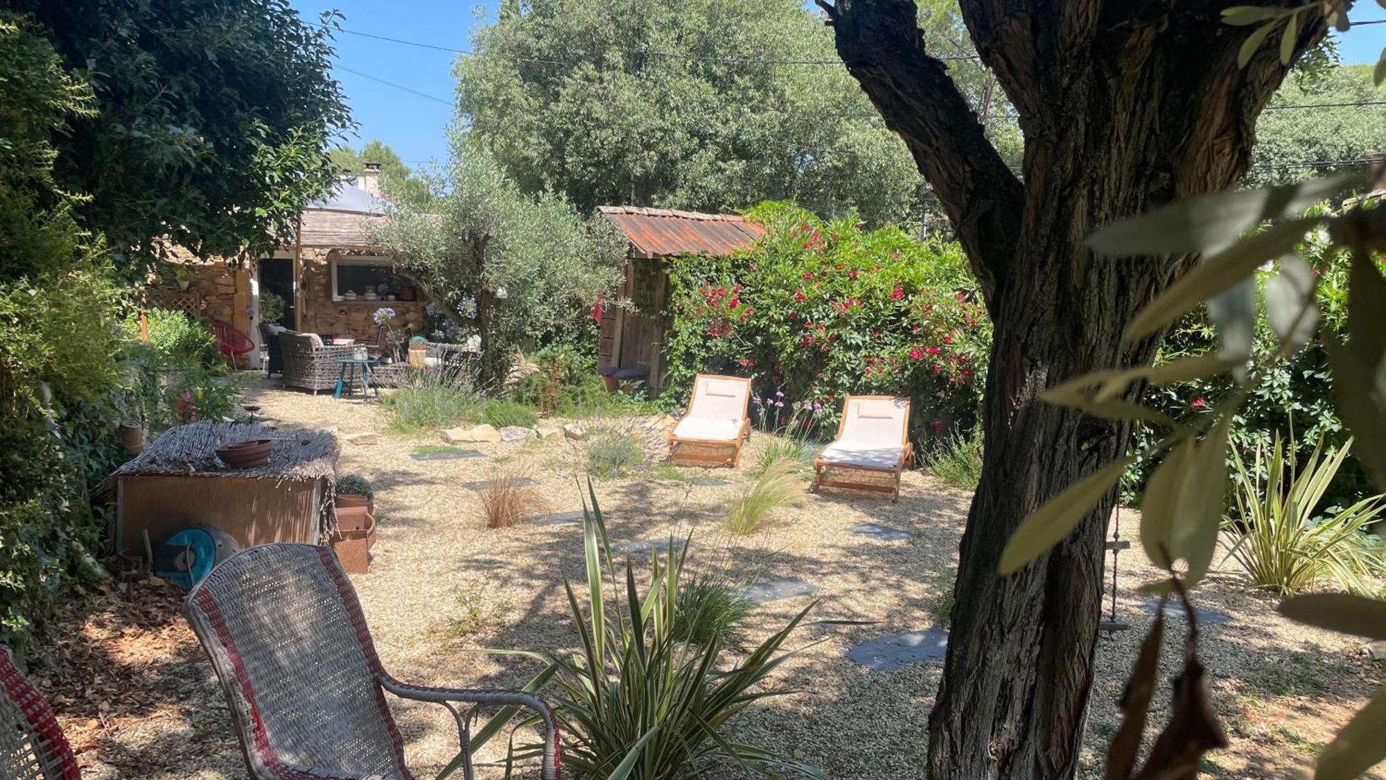 Villa Jolie Annexe Du Mas Dans Le Coeur De La Garrigue Nimoise Nimes Exterior foto