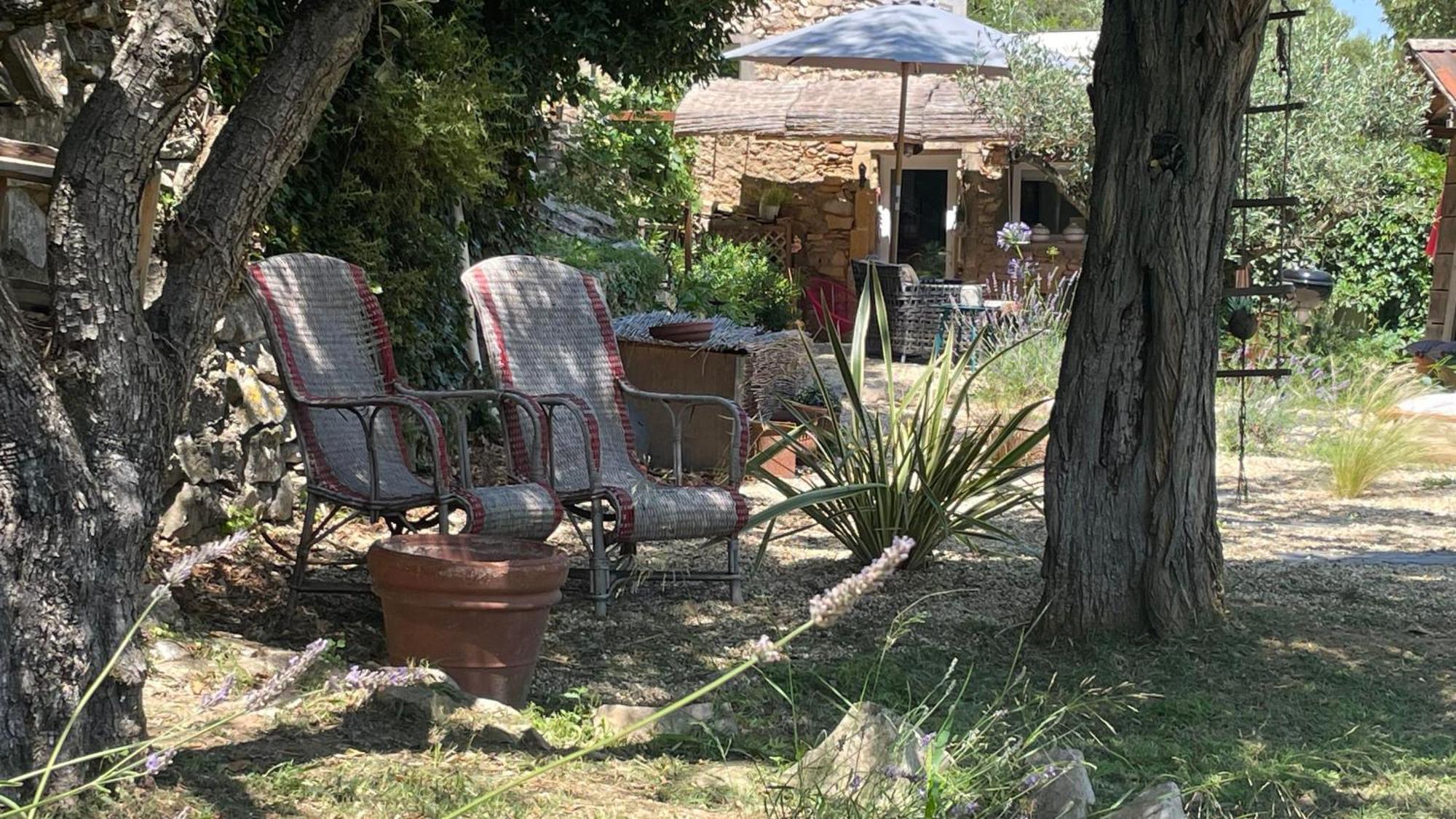 Villa Jolie Annexe Du Mas Dans Le Coeur De La Garrigue Nimoise Nimes Exterior foto